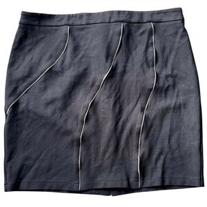 🇨🇦 Bali Black Zip-Detail Pencil Skirt – Size 18 XL